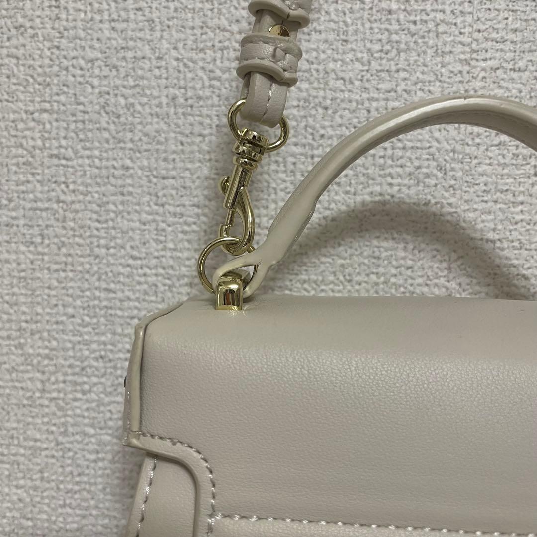 【リュタン】ビジュースタッズポシェット アイボリー