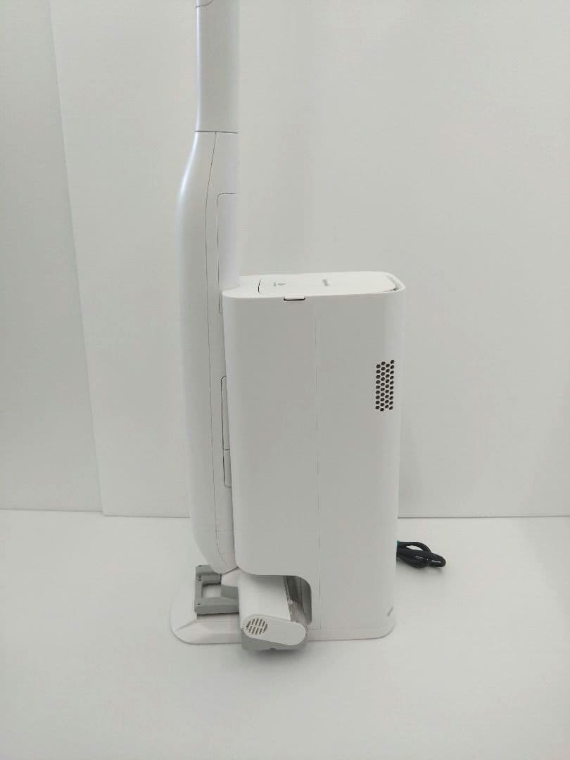 パナソニック 掃除機 コードレス MC-NS10K-W ナノイーX 2022年製