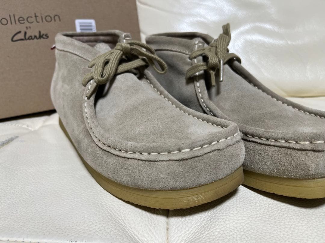 Clarks collection ワラビーブーツ ベージュスエード UK9.5