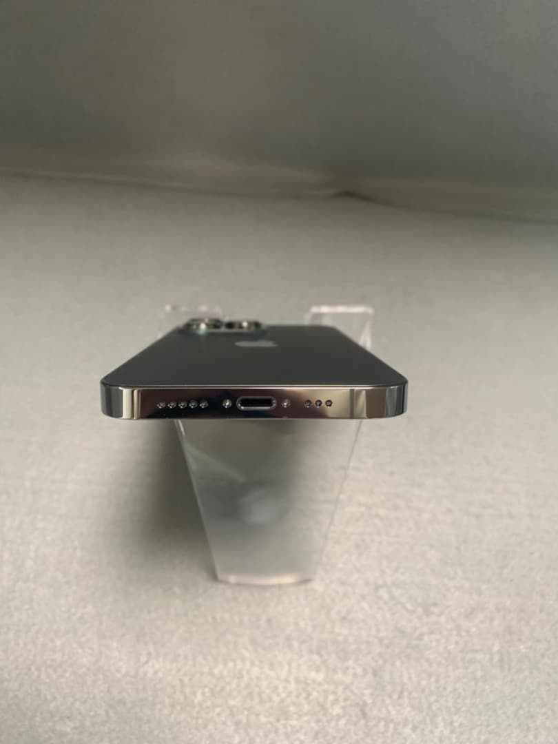 美品 アップルストア版 SIMフリー iPhone13 Pro 256GB