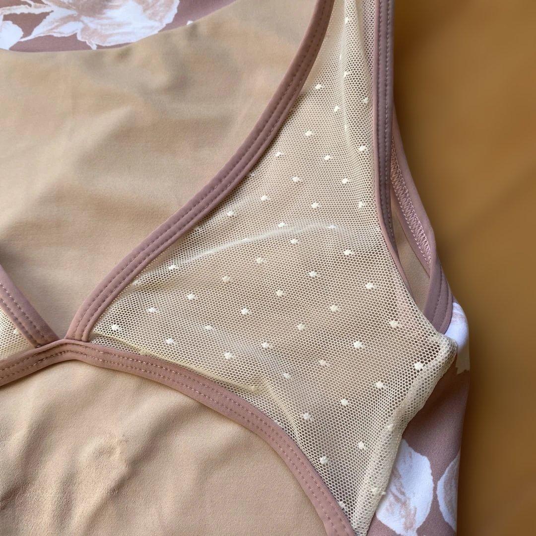 ［新品］eleve 花柄レオタード Mサイズ