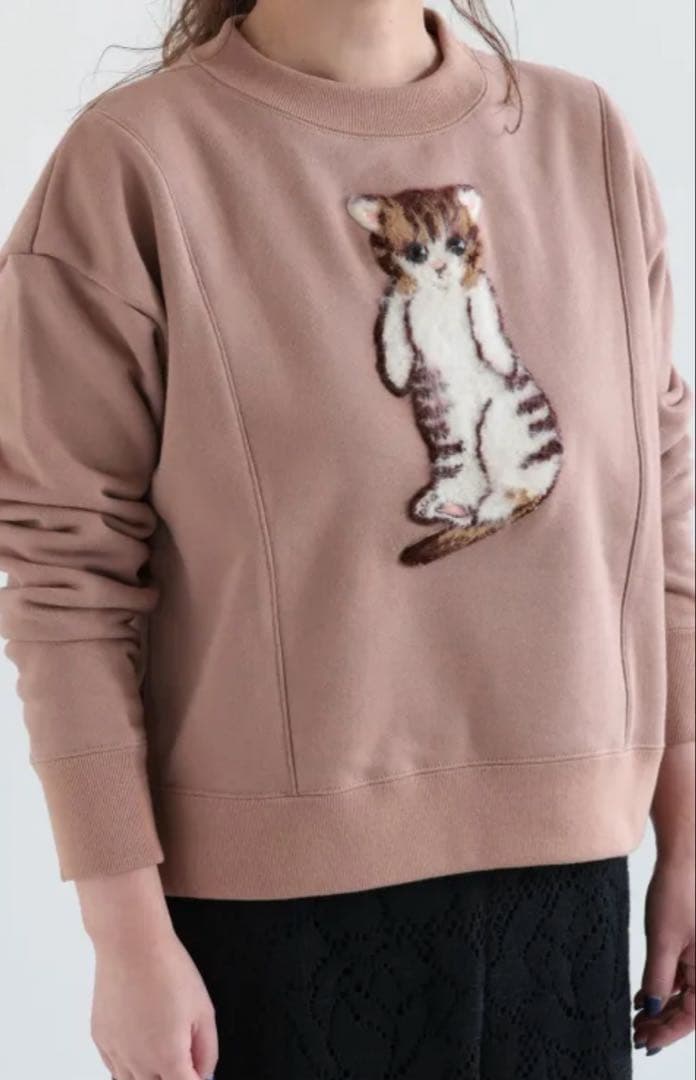 MUVEIL ネコ裏毛プルオーバー　長袖　36 トレーナー　アップリケ