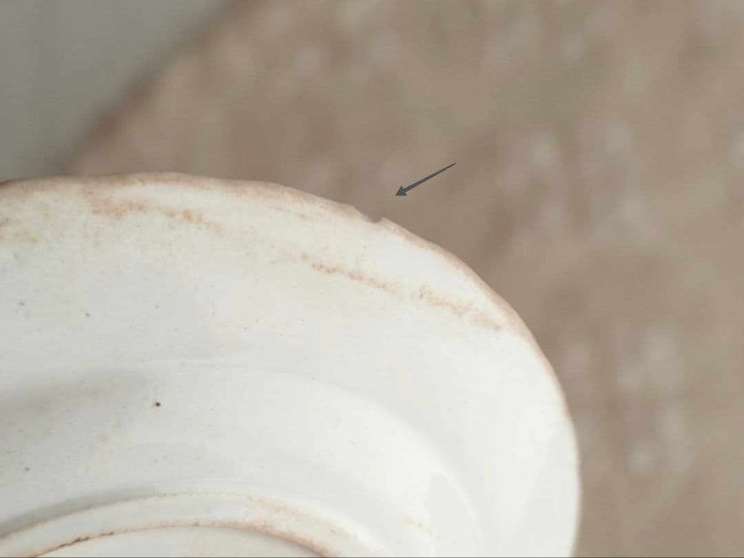 * antique plate ୨୧* フラワーレリーフ アンティークプレート