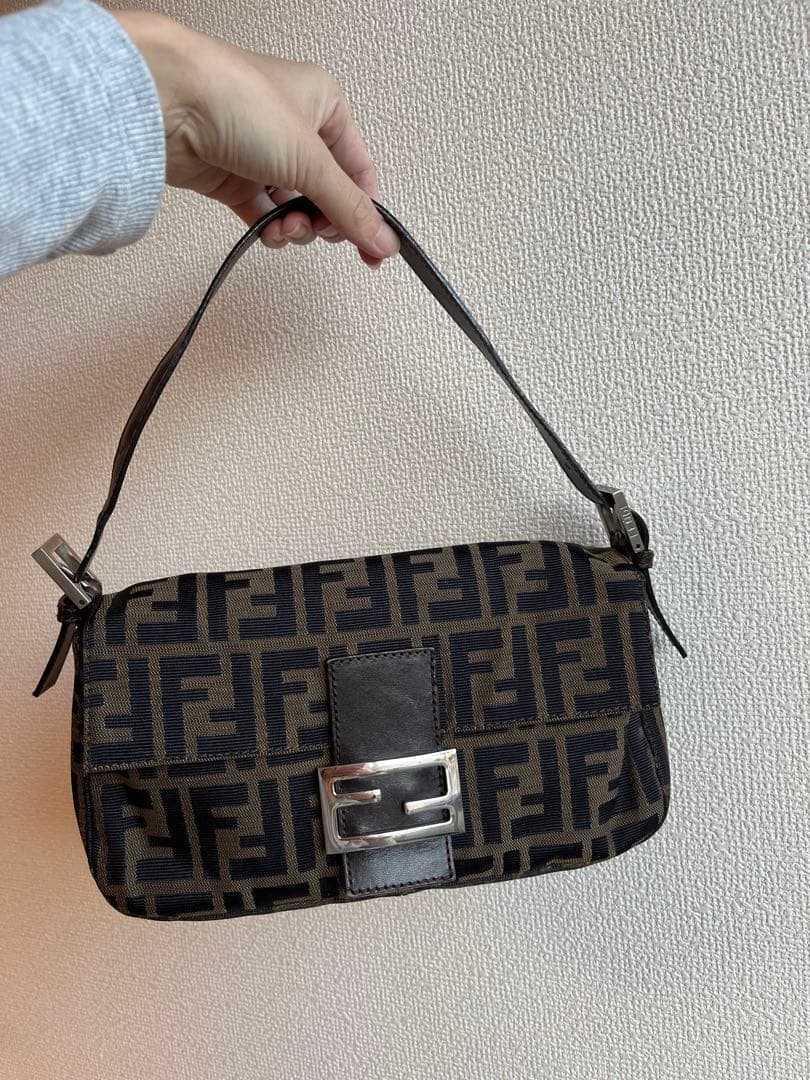 美品　FENDI　マンマバゲット　ズッカ　ブラウン　ワンショルダー　保存袋付