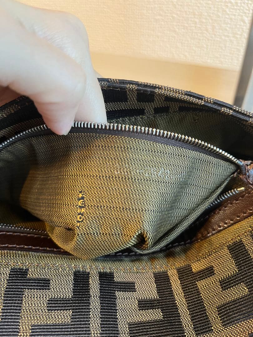 美品　FENDI　マンマバゲット　ズッカ　ブラウン　ワンショルダー　保存袋付