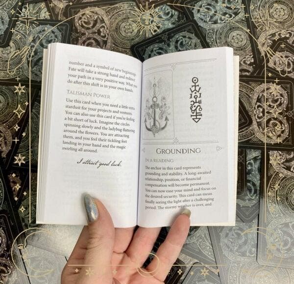★正規品オラクルカード★洗練されたシックな魔法の護符のオラクル／ブラックエッジ