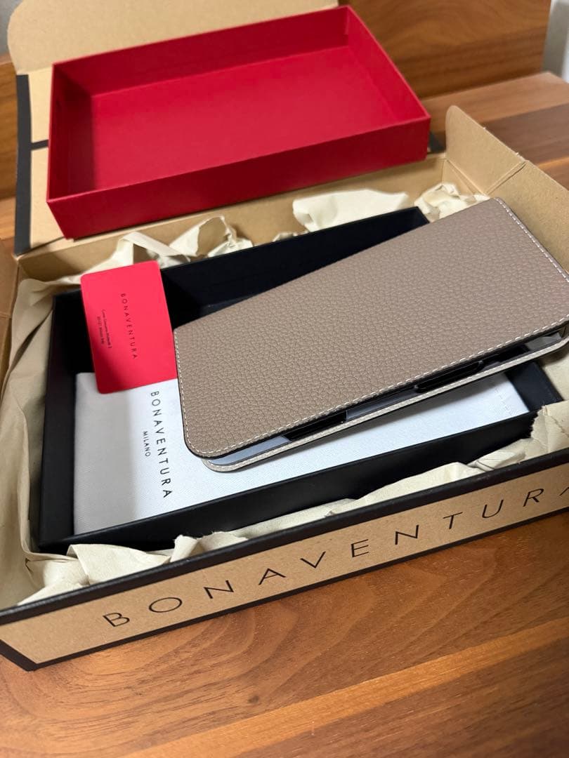 新品未使用 BONAVENTURA iPhone17proMAX用 エトープ