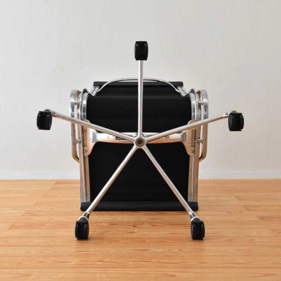 Herman Miller イームズ　ソフトパッド　アルミナムチェア