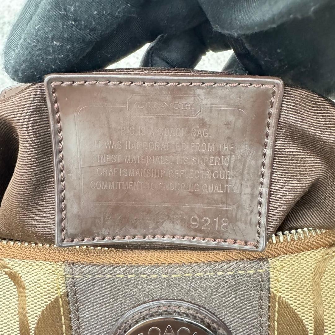 美品 コーチ 2WAY アクセサリーポーチ F19218 ワンショルダー