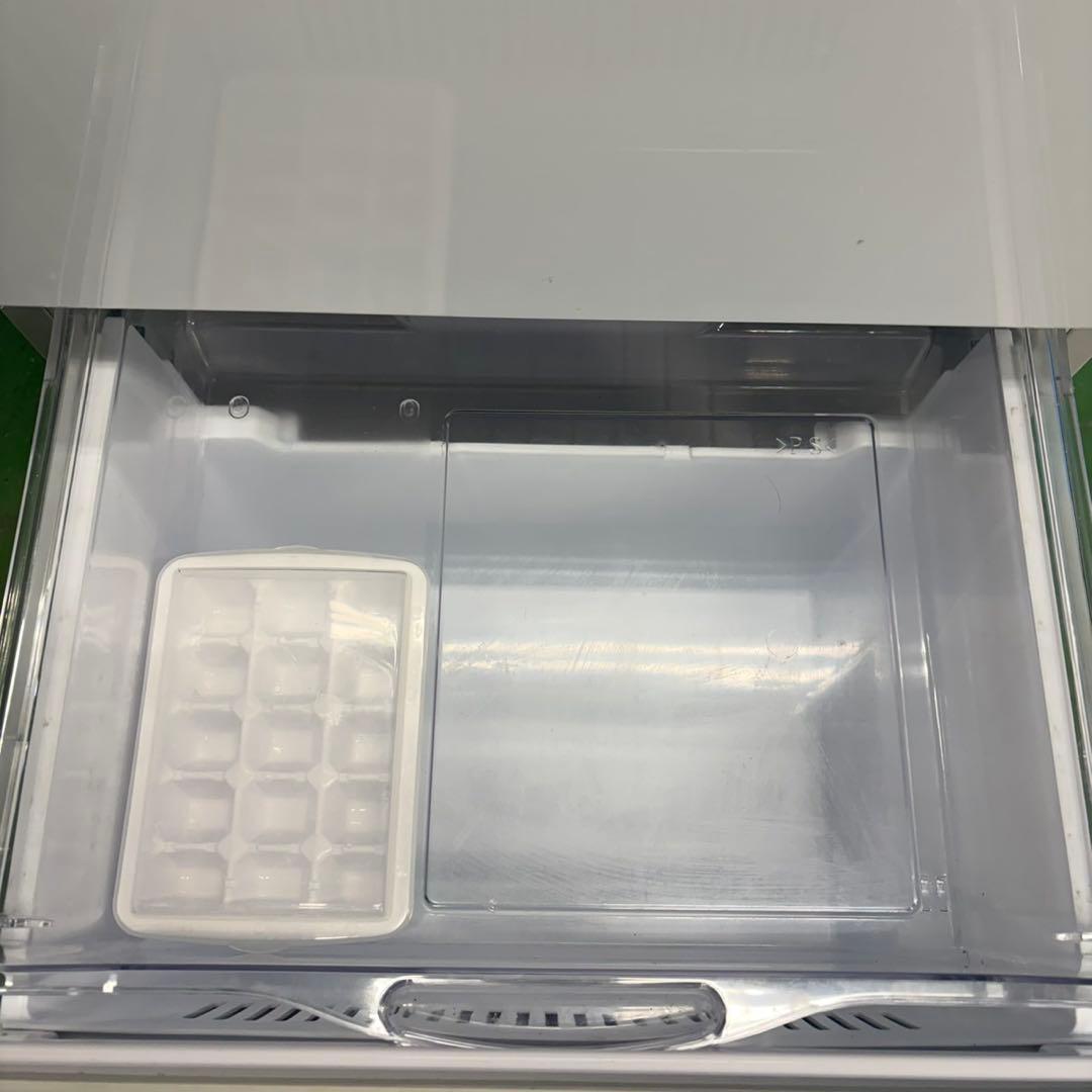 703 冷蔵庫　大型　中型　小型　右開き　格安　半年保証付　洗濯機も有　極美品