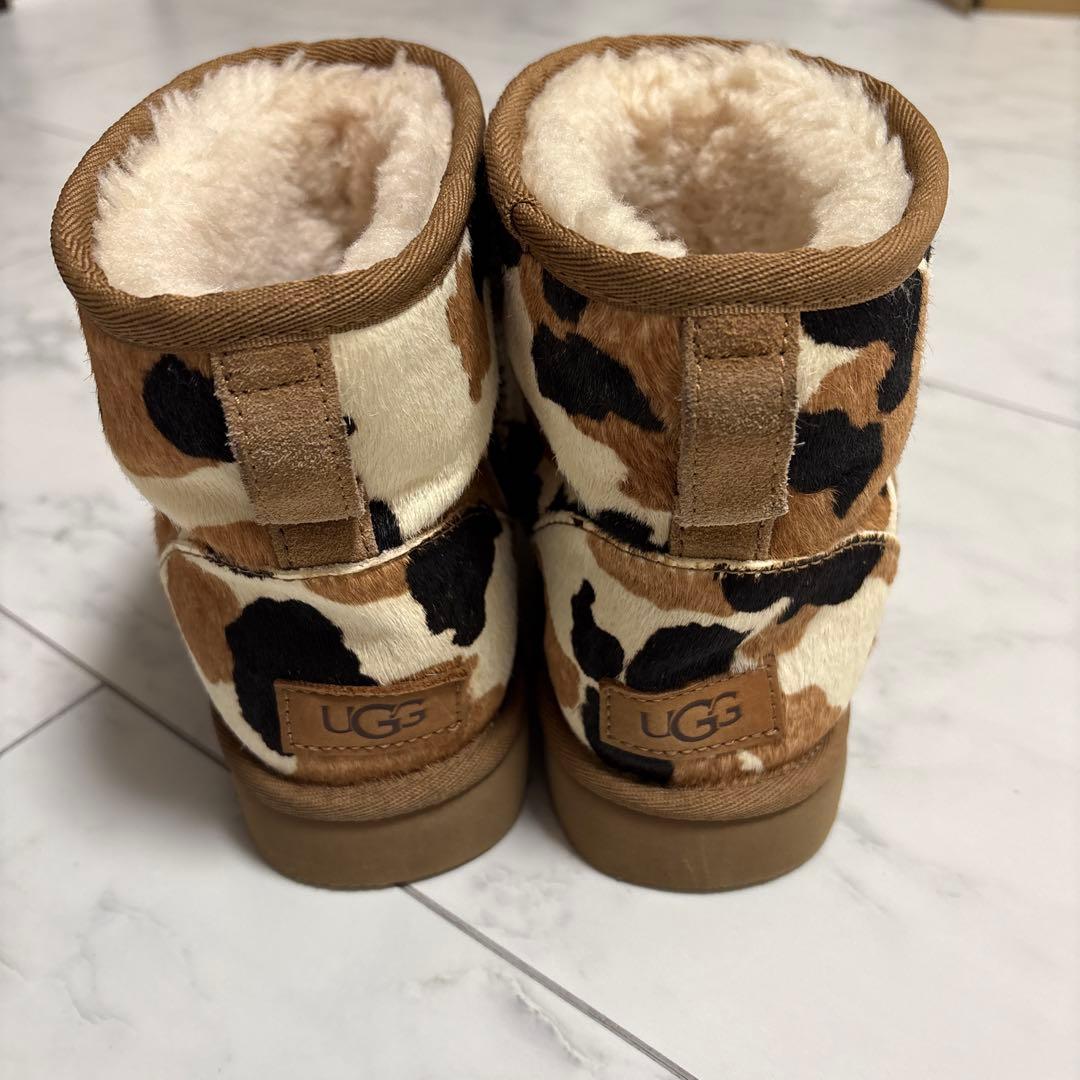 UGG ヒョウ・牛柄 ムートンブーツ　24cm