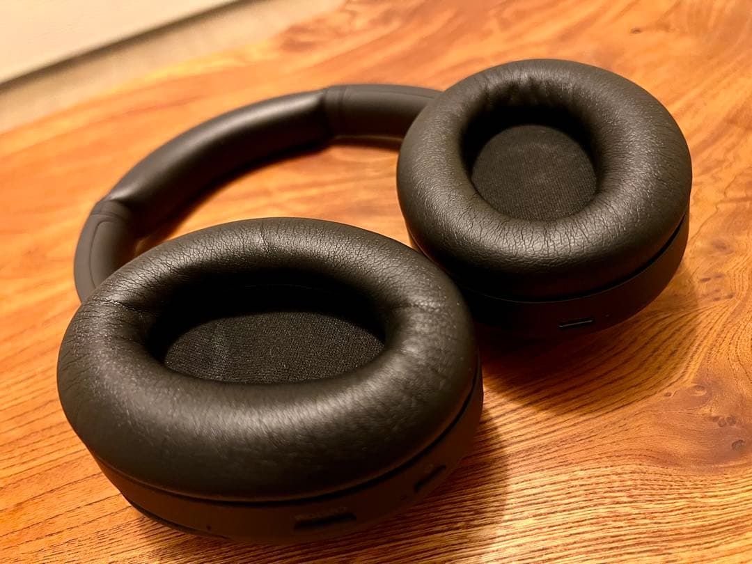 【美品】SONY ワイヤレスヘッドホン WH-1000XM4ブラック