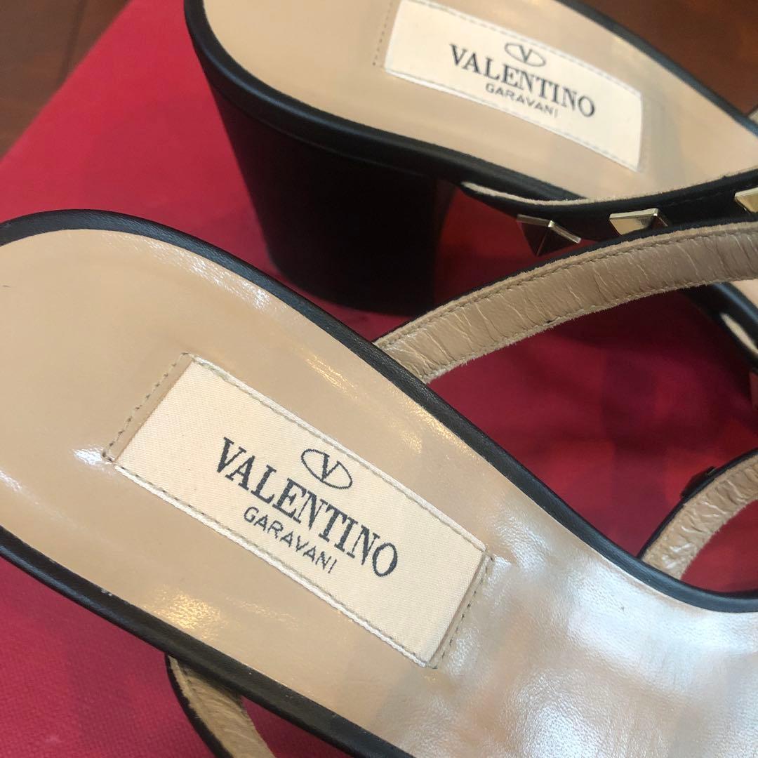 VALENTINO GARAVANIスタッズ付きブラックミュール