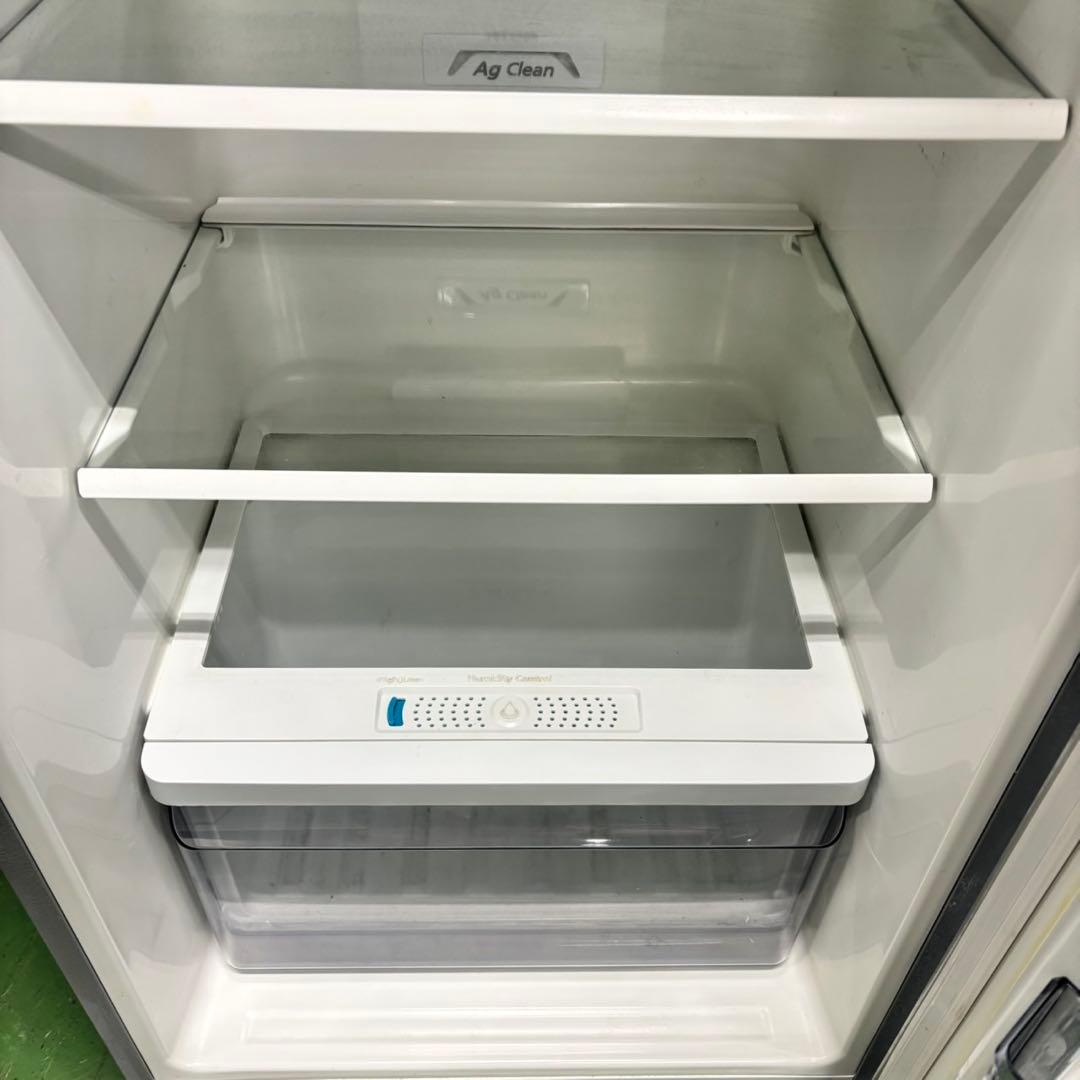 565 パナソニック　中型　冷蔵庫　200L強　1〜5人暮らし用 小型　右開き