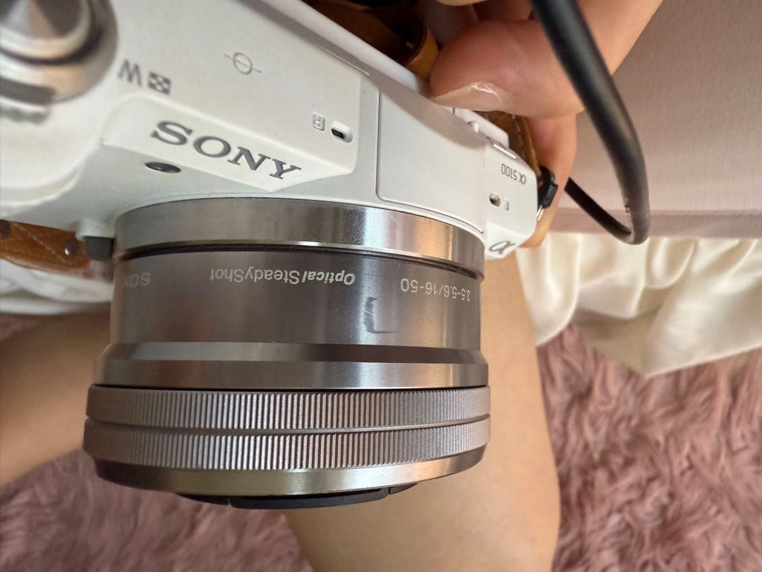 【美品】SONY α5100 ホワイト ミラーレス一眼レフ カメラ α