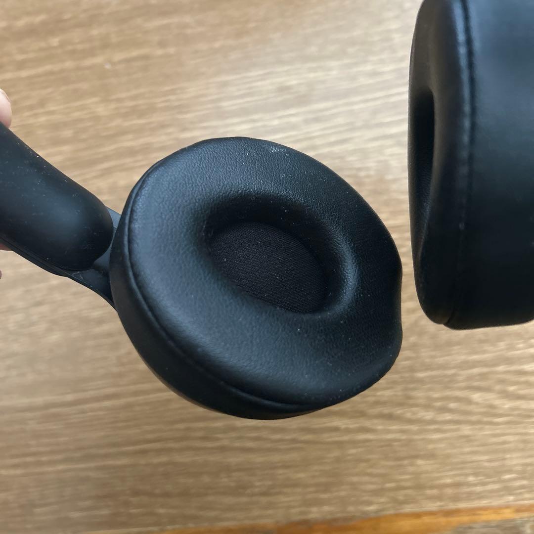 Beats solo Pro　ワイヤレスヘッドホン