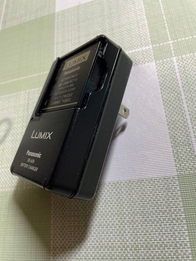 Panasonic DMC-FS25（ブラック）