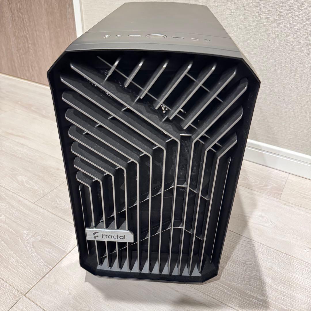 Fractal Design Torrent Nano ケース＋750w電源付き
