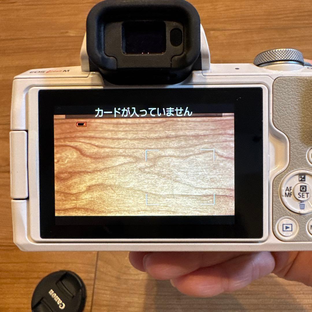 CANON kiss me デジタルカメラ ミラーレスカメラ