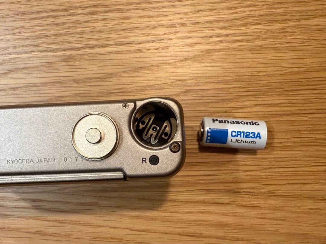 CONTAX T2 フィルムカメラ（中古・動作確認済み）