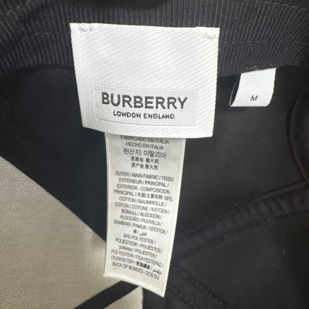 バーバリー　Burberry チェック柄 LOVE ベースボールキャップ