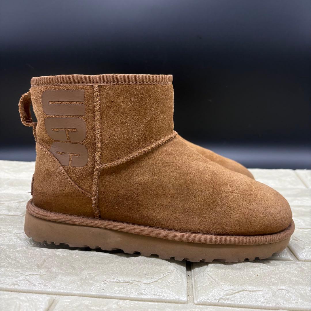 ❤️美品❤️ UGG ムートンブーツ　1108231 クラシックミニ ラバーロゴ