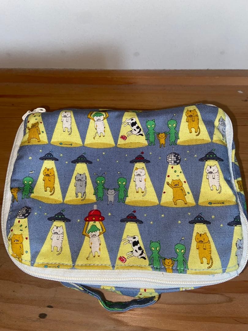 サイドポケット付きトートバッグ　トランク風ポーチ　LR⭐︎