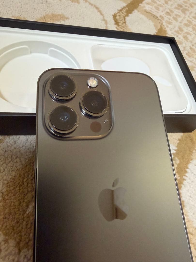 Apple iPhone 13 Pro グラファイト 6.1インチ