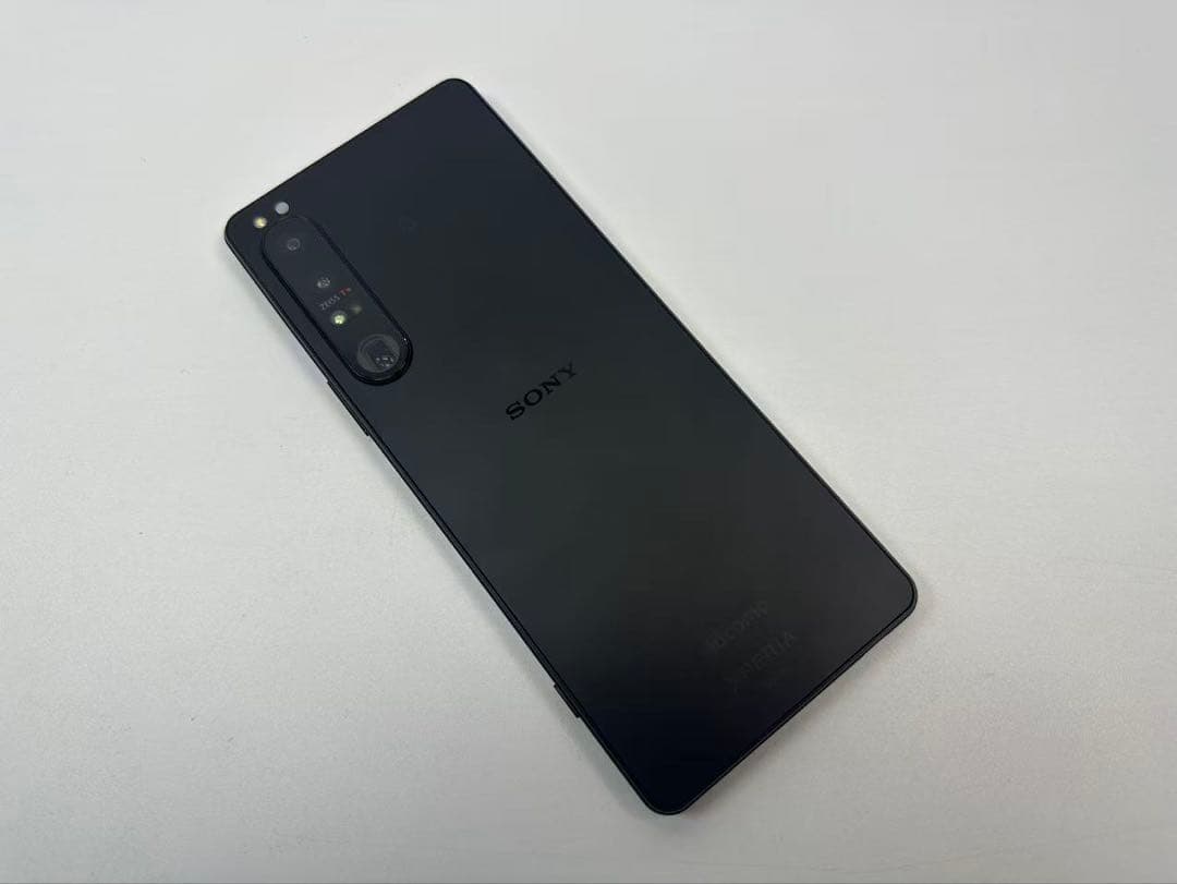 美品 SONY Xperia 1 IV docomo so-51c 黒