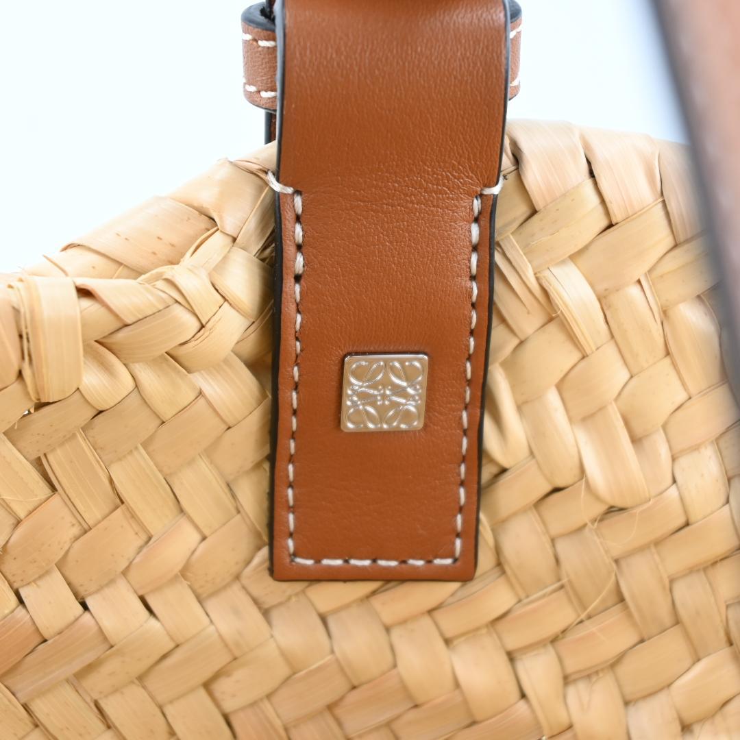 新品未使用品　LOEWE 　ロエベ　ラフィア　かごバッグ　バッグ　スモール