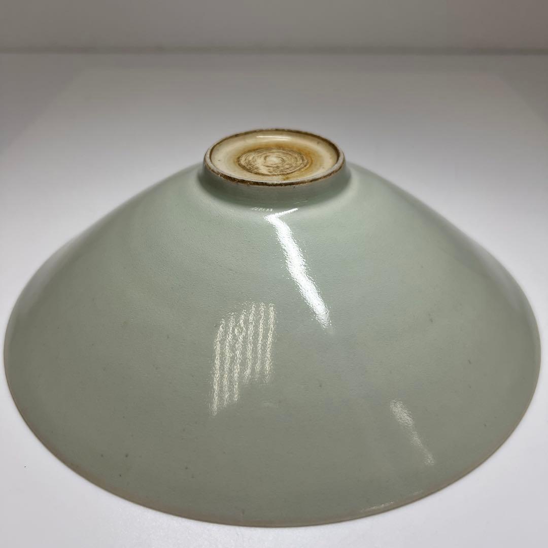 中国清朝時代　陽刻鳳凰文影青鉢　木箱　20.2㎝　東Y7-0702⭐︎2Fトコエサ