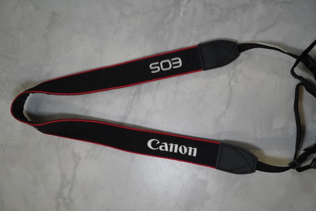 Canon EOS kiss x9i ダブルズームキット + おまけ