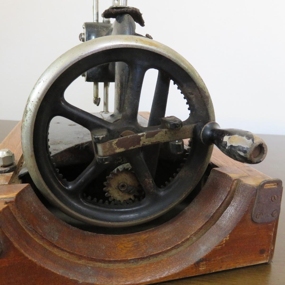 オールリード 初期型 手回しミシン 和製アンティーク 昭和レトロ　オブジェ