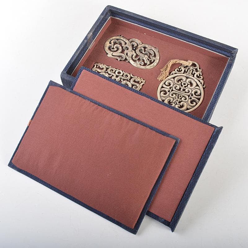 中国　足銀刻印　龍刻　神獣刻　装身具　3点　重さ合計約361g　M　R6635