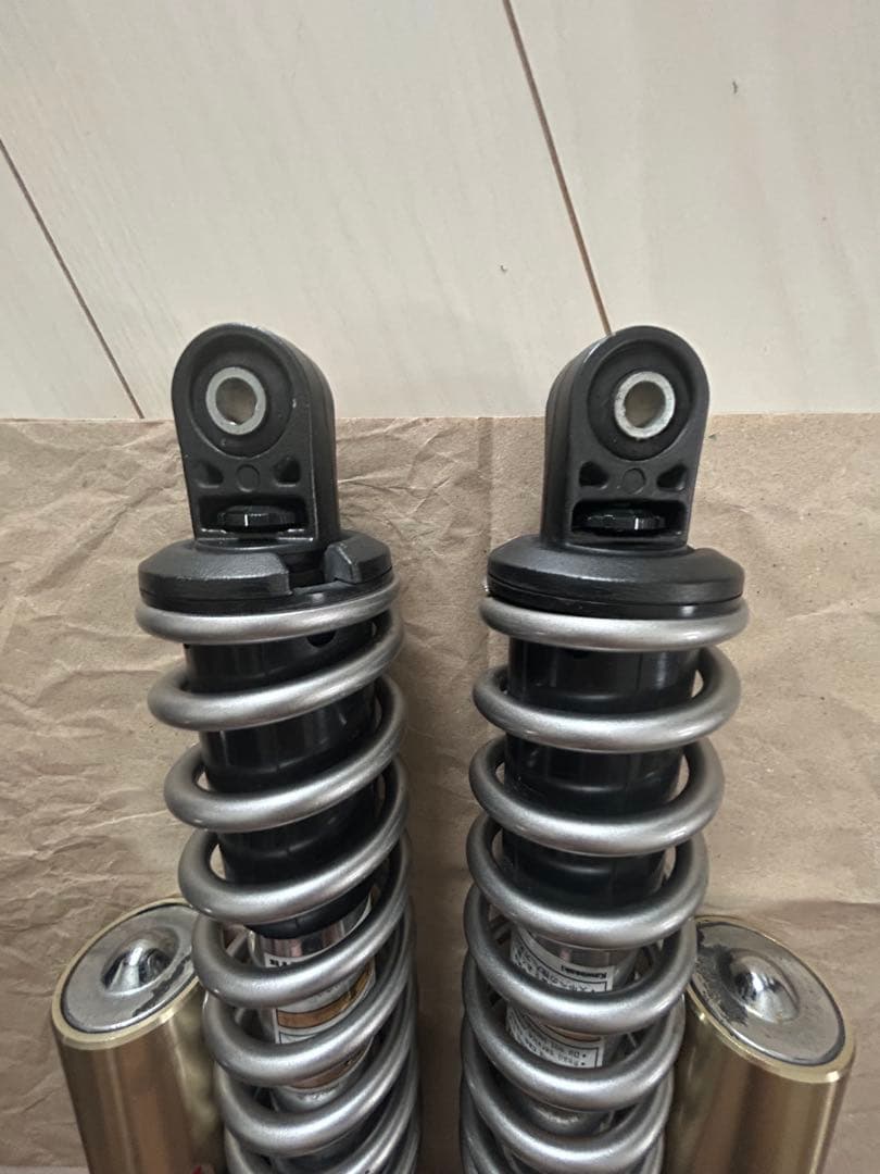 海さま専用 ZRX1200ダエグ　ファイナルエデューションリアサス