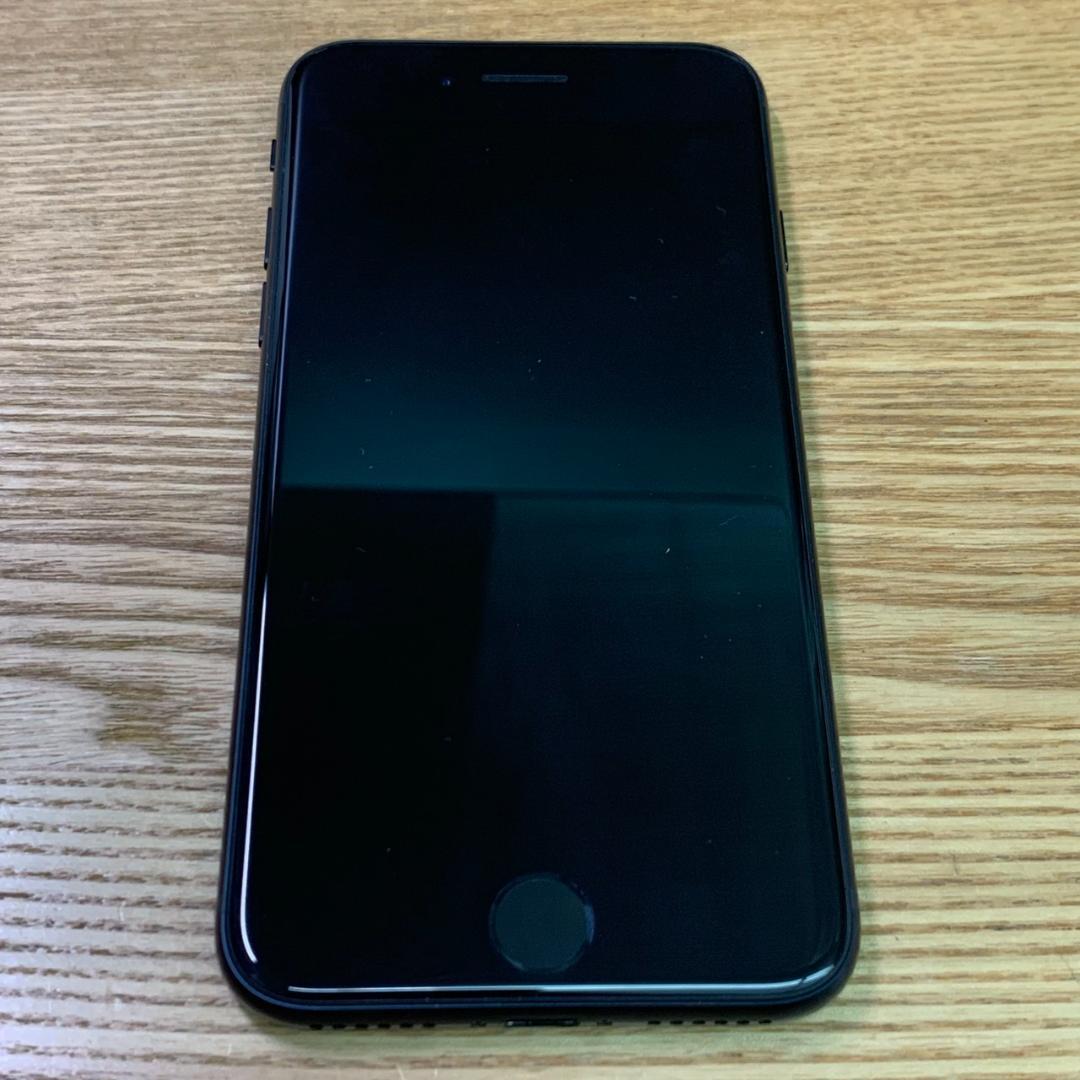 C4 SIMフリー iPhoneSE 第3世代 64GB おまけ付き