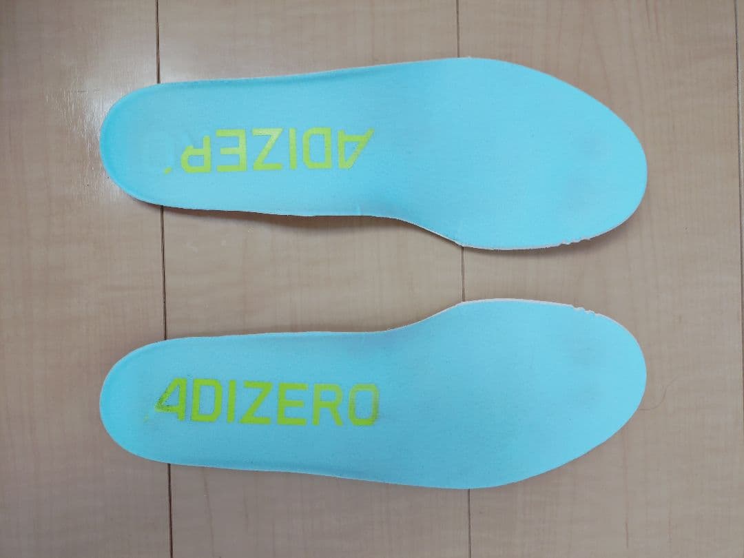 アディダス　アディゼロボストン13