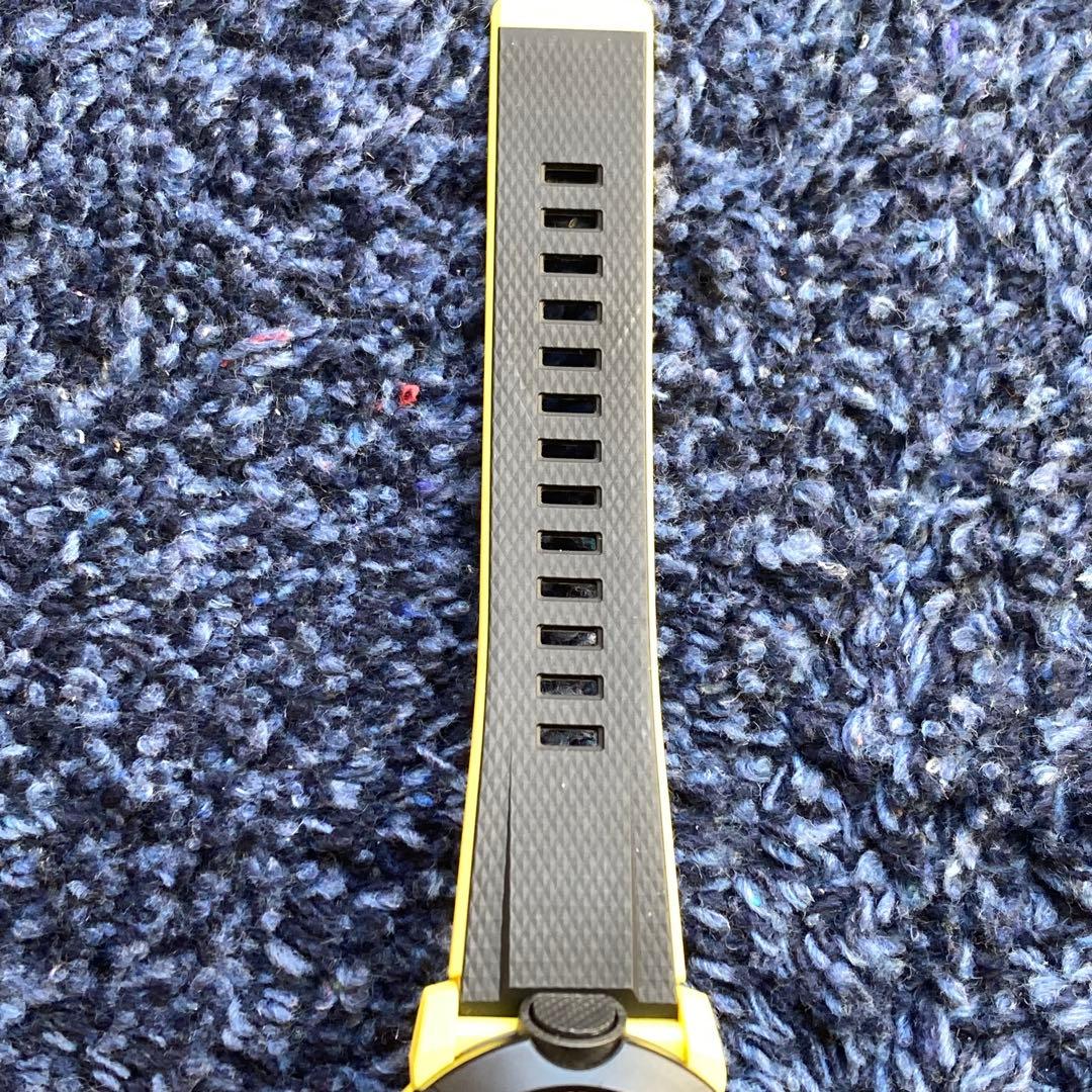 【美品】CASIO G-SHOCK GA-2000-1A9JF【電池新品】