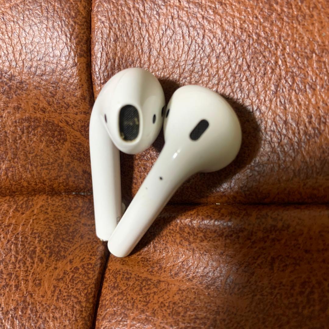 AirPods 2世代　初代