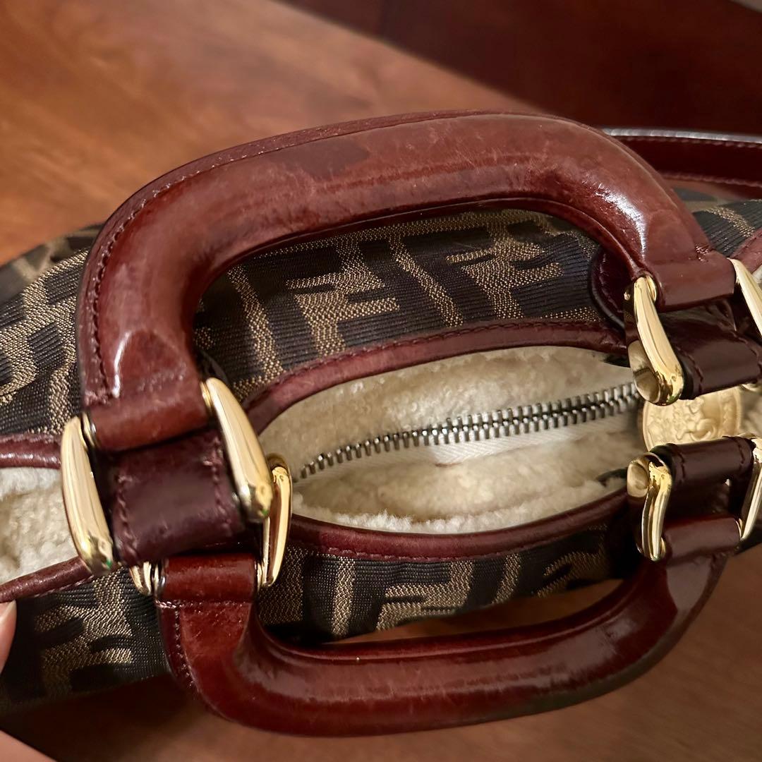 FENDI フェンディ ズッカ　2WAYハンドバッグ ショルダーバッグ ボア付き
