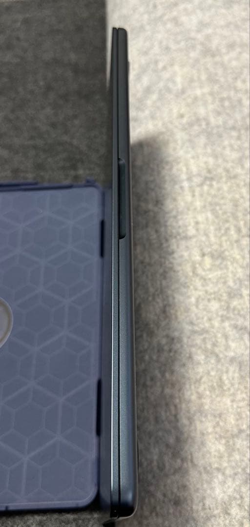 MacBook Air（M2チップ搭載）