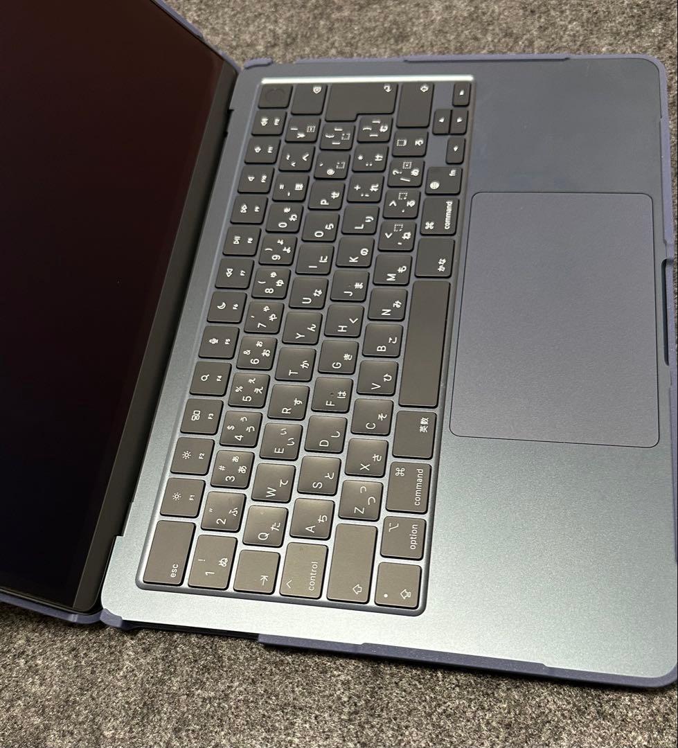 MacBook Air（M2チップ搭載）