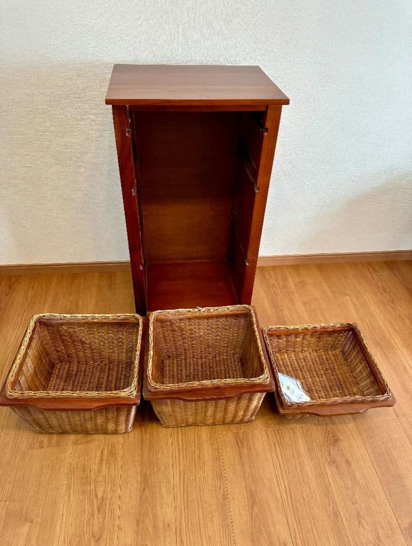直接取引のみ籐製ラック３バスケット付き ブラウンラタン収納①