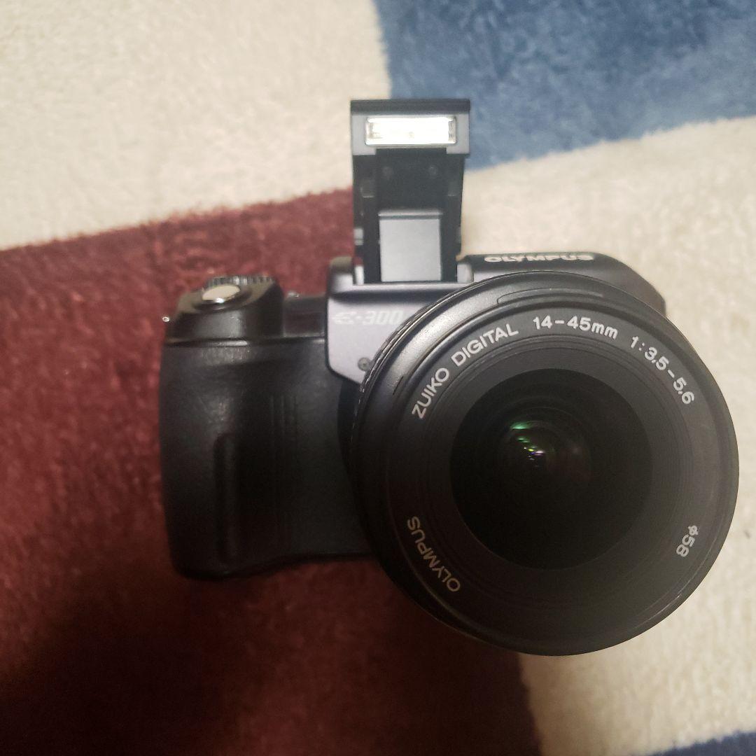 OLYMPUS E-300 デジタル一眼レフカメラ