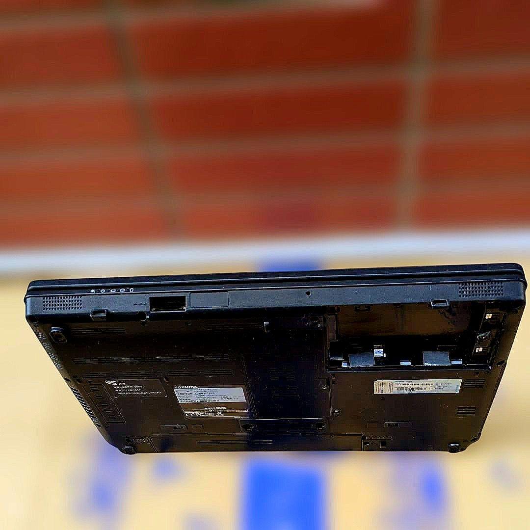 TOSHBA Windows7 本体のみ ジャンク品