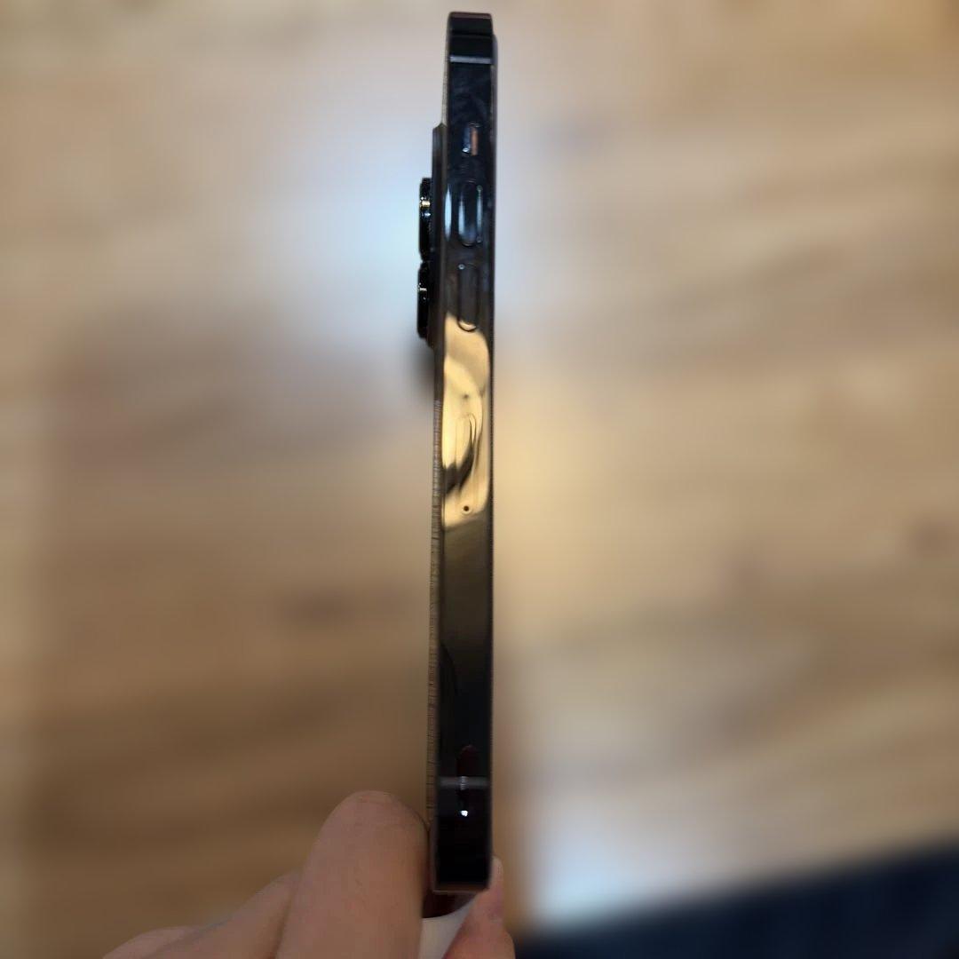 iPhone 14 Pro ホワイト 本体 512GB　ひび割れあり　箱付き