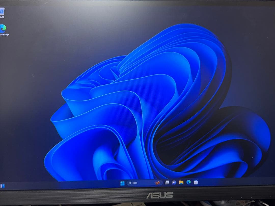 n*v様 Dell Vostro 3681 i3-10100F Radeon R