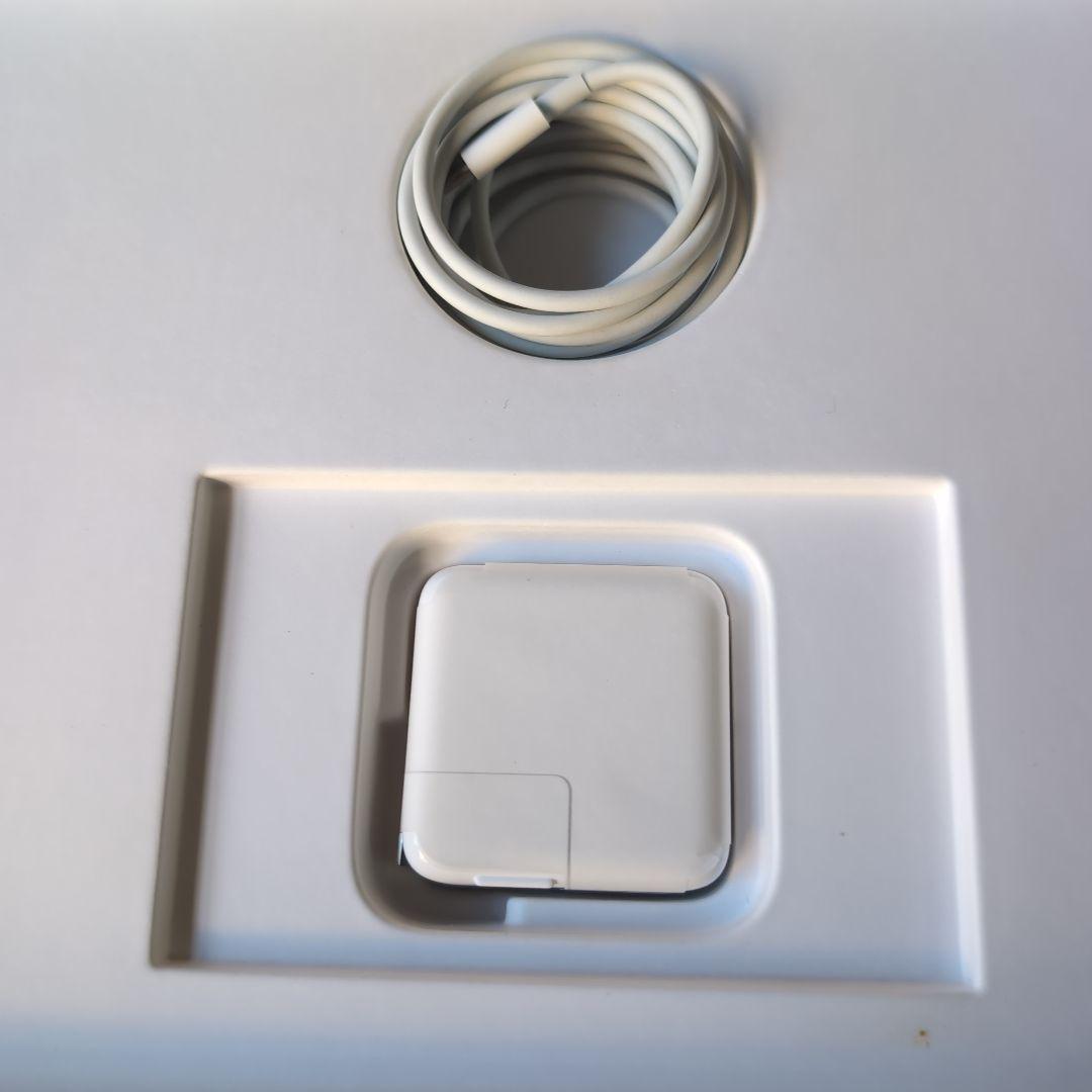 【美品】M1 MacBook Air スペースグレーメモリ8G/SSD256GB