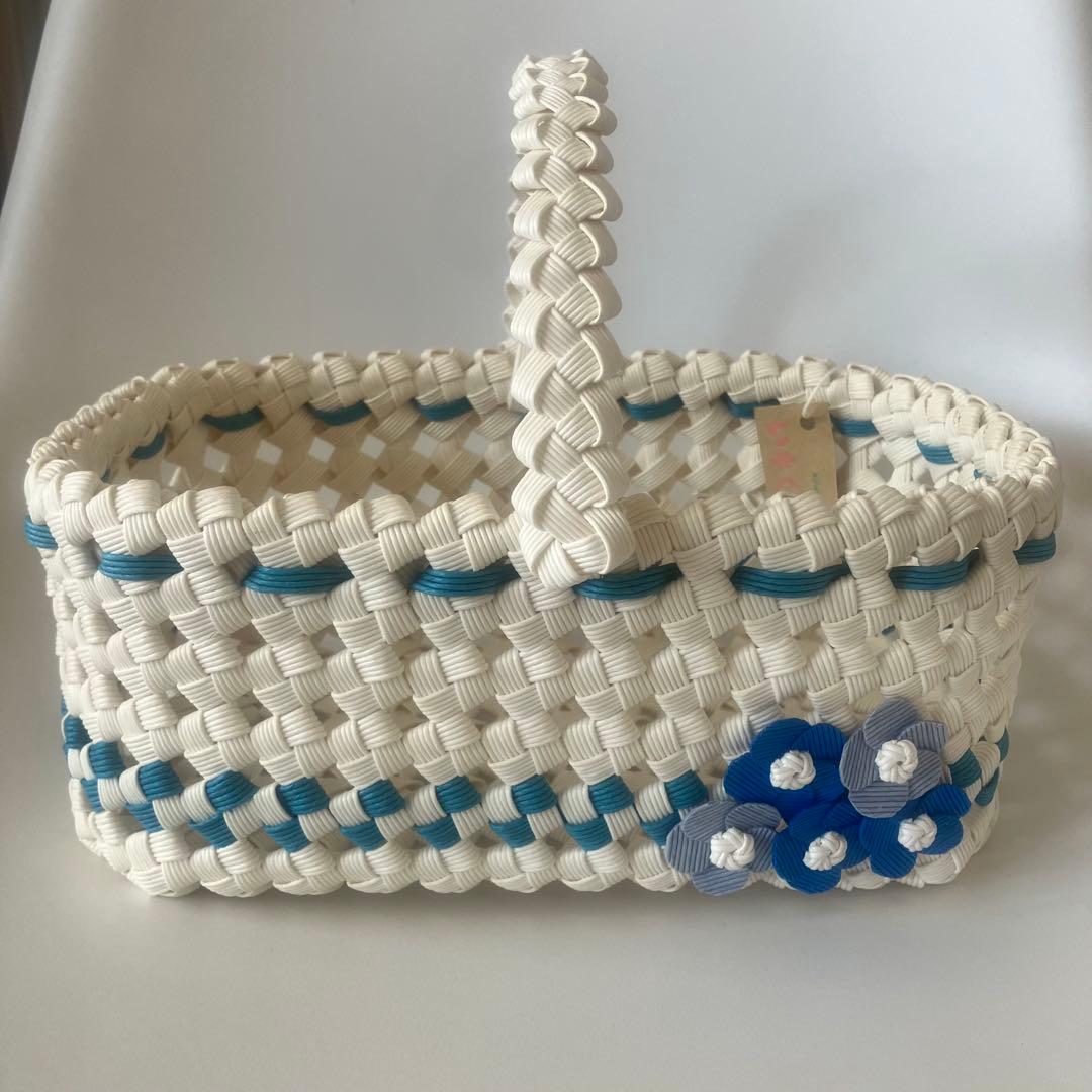 シンプル＊オーバルバスケット＊花結び　白　クラフトバンド