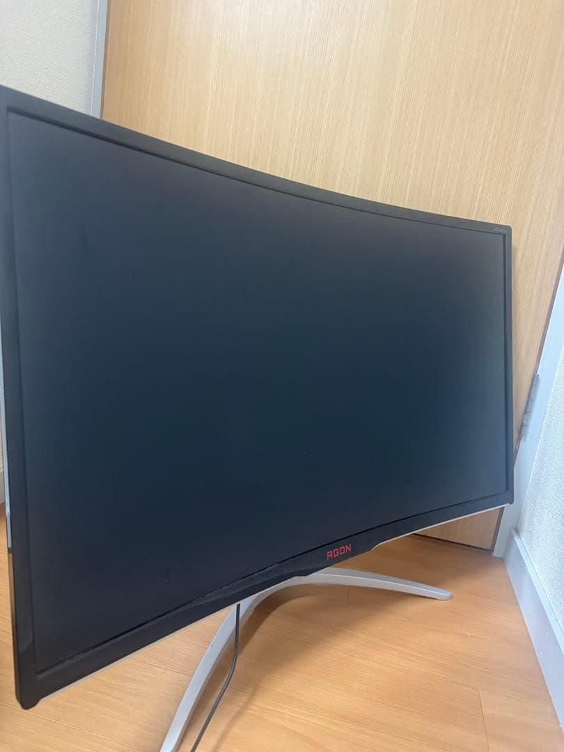 AOC 31.5インチ　湾曲　ゲーミングモニター　AG322FCX